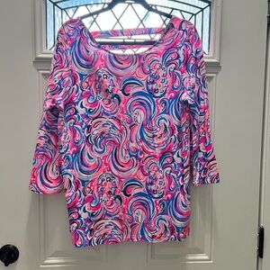 NWOT Lilly Pulitzer OPHELIA TOP Raz
Berry Flamingoals Pink Blue L